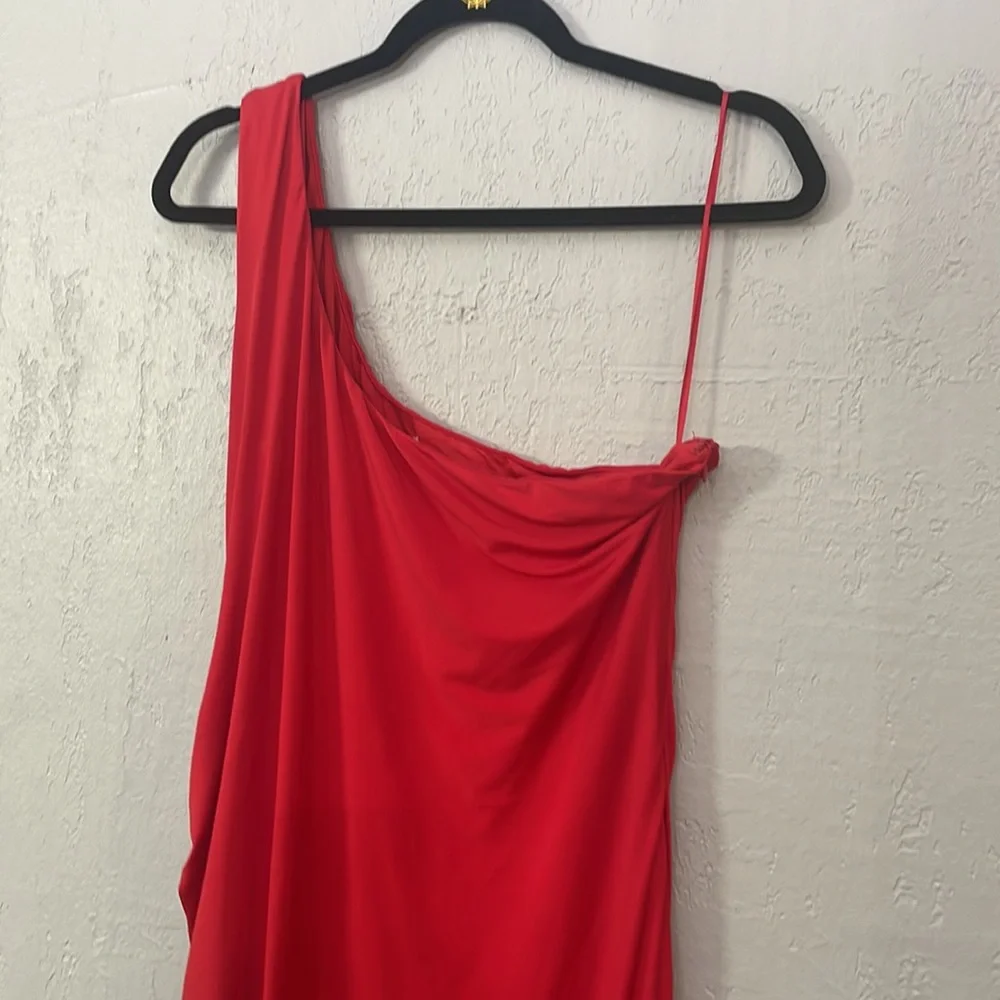 NWT Remi x Revolve Gigi Maxi One Shoulder Dress in Cherry Red Size 2X_5